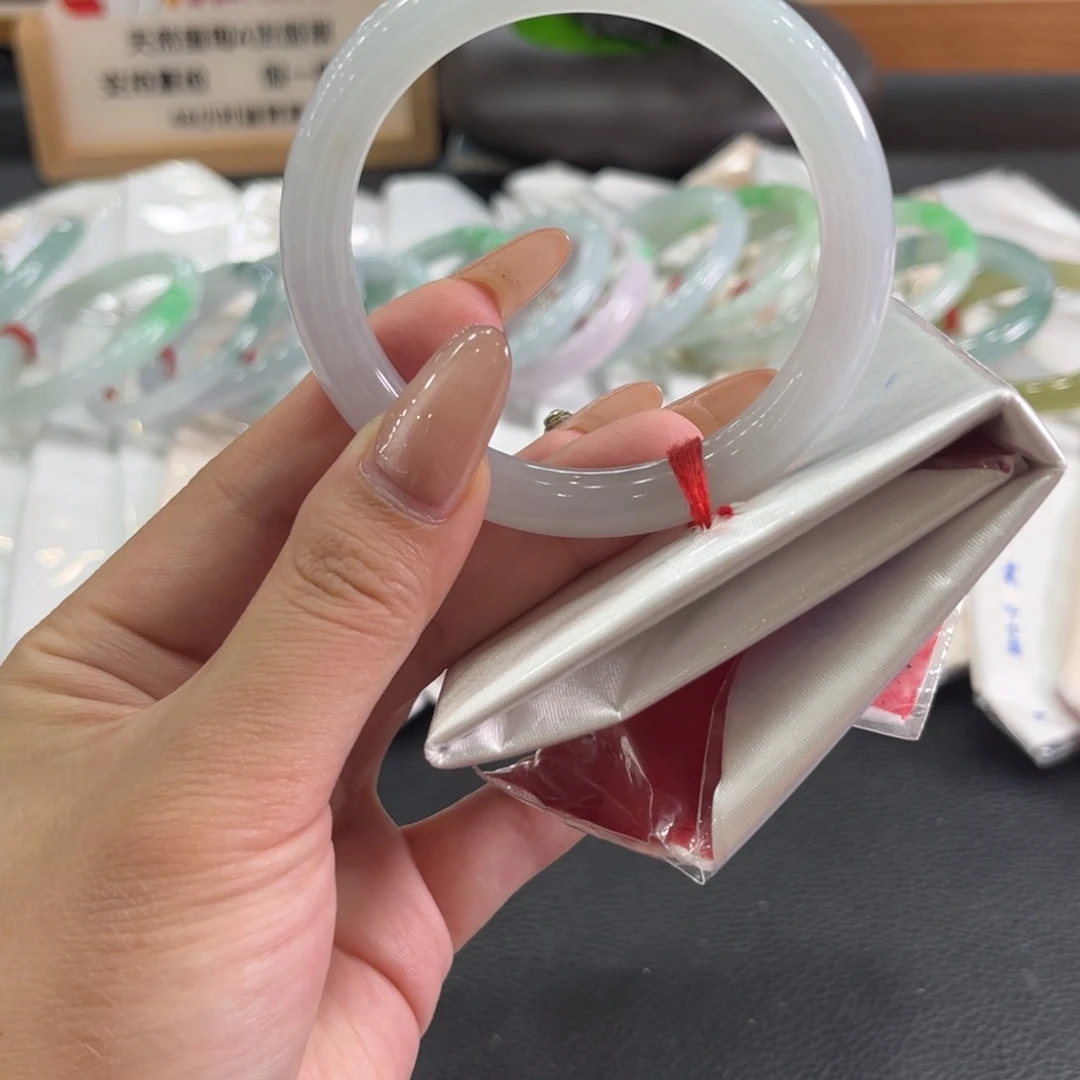 翡翠未镶嵌手镯53白月光