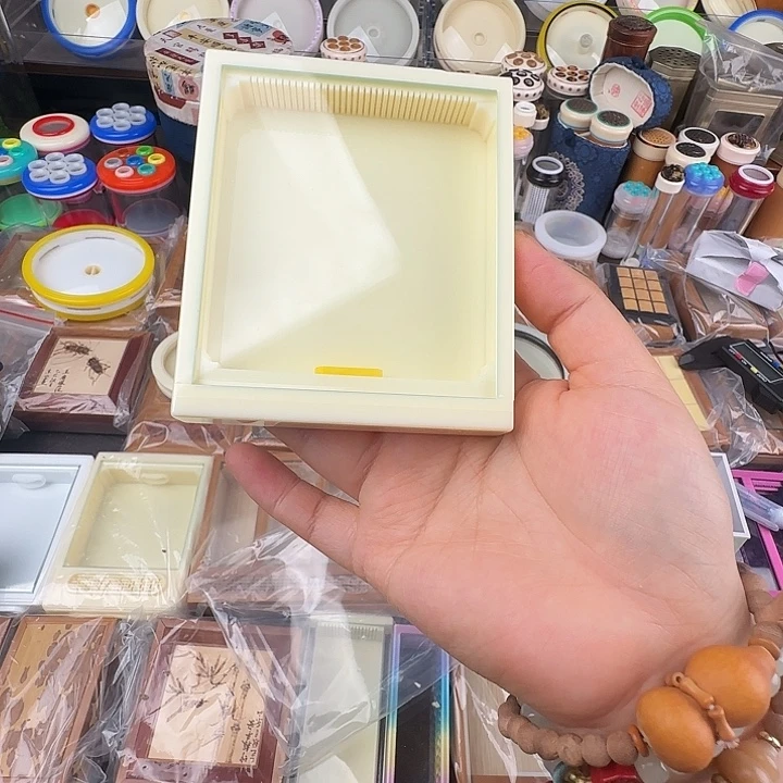 蟋蟀黄蛉大方玻璃面板。