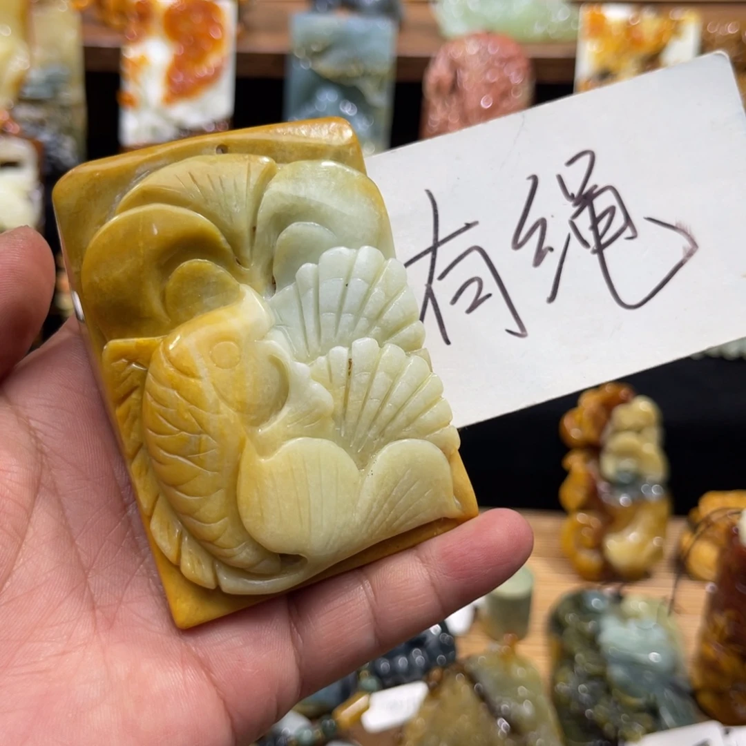 未镶嵌蛇纹石玉颈饰