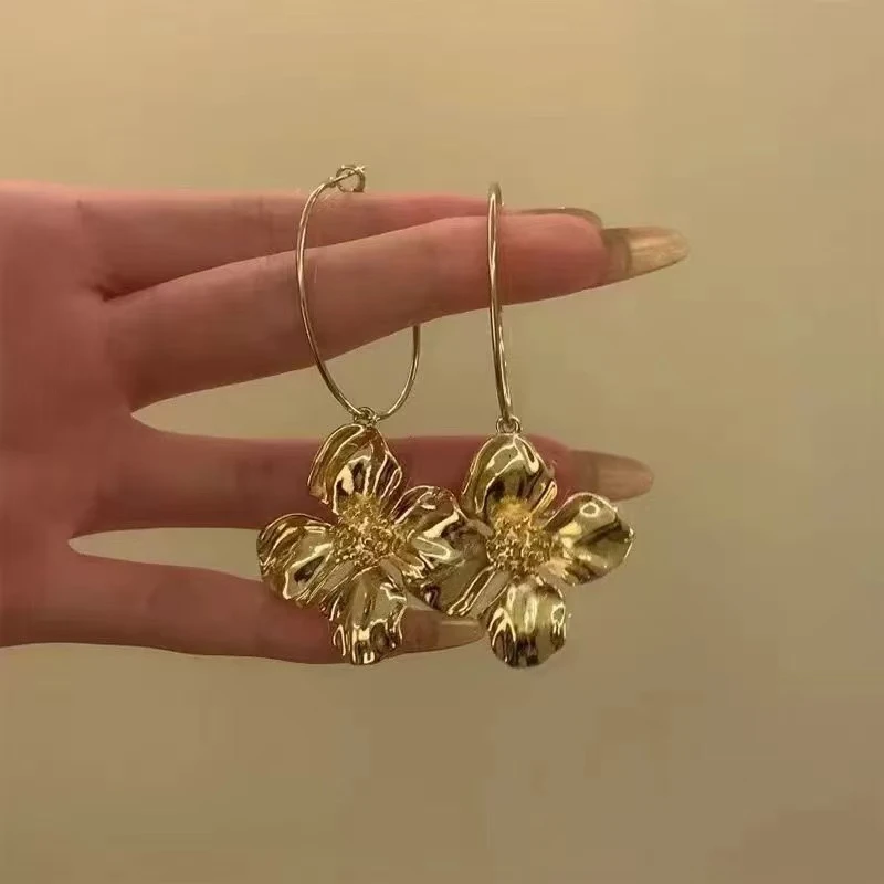 合金耳饰 沐也|贵感千金大圆环金色花朵耳环小众爆款感气质轻奢