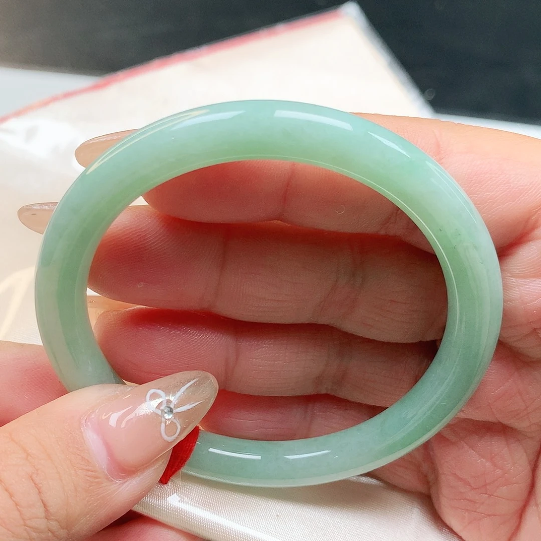 翡翠未镶嵌手镯1680