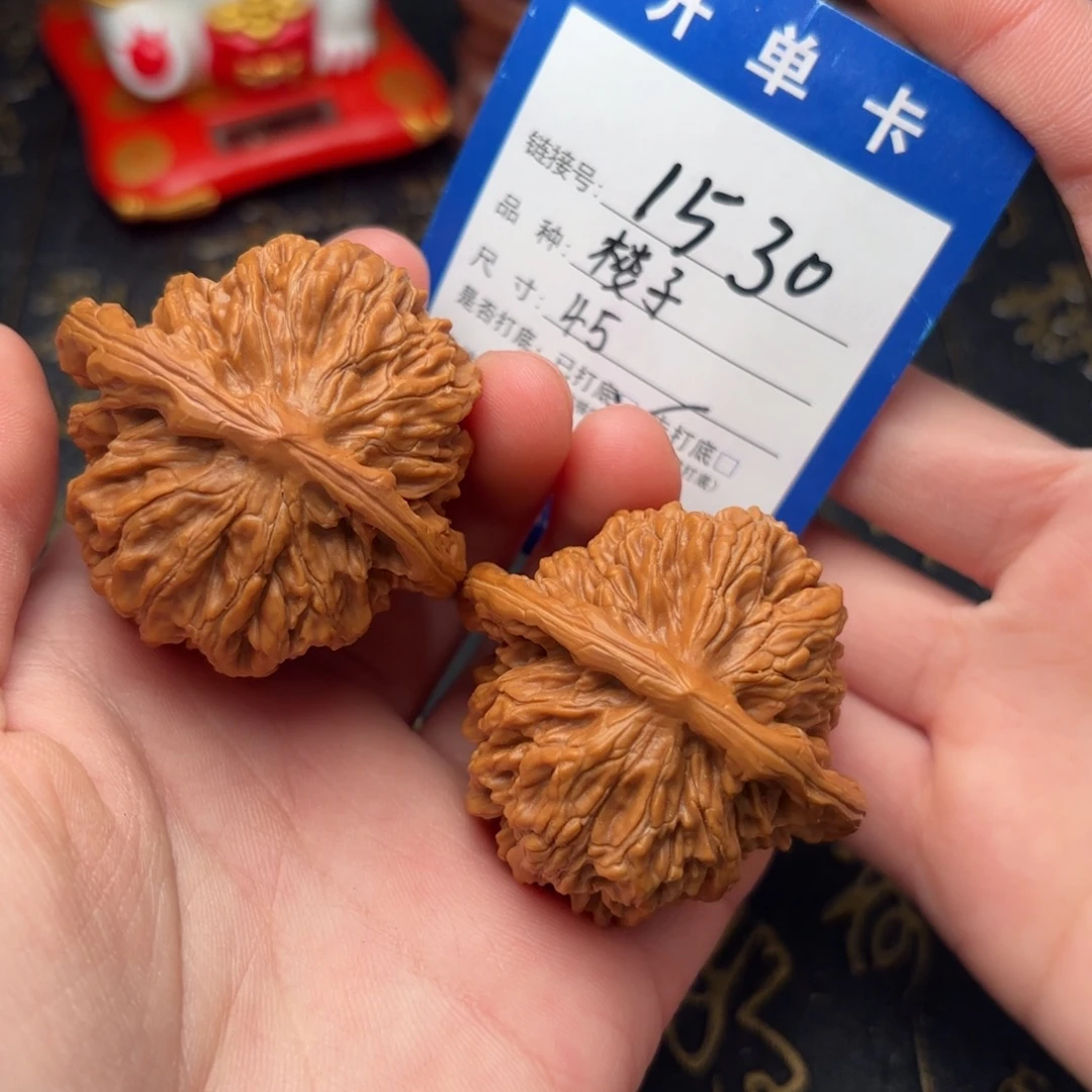 文玩核桃吊坠楼子