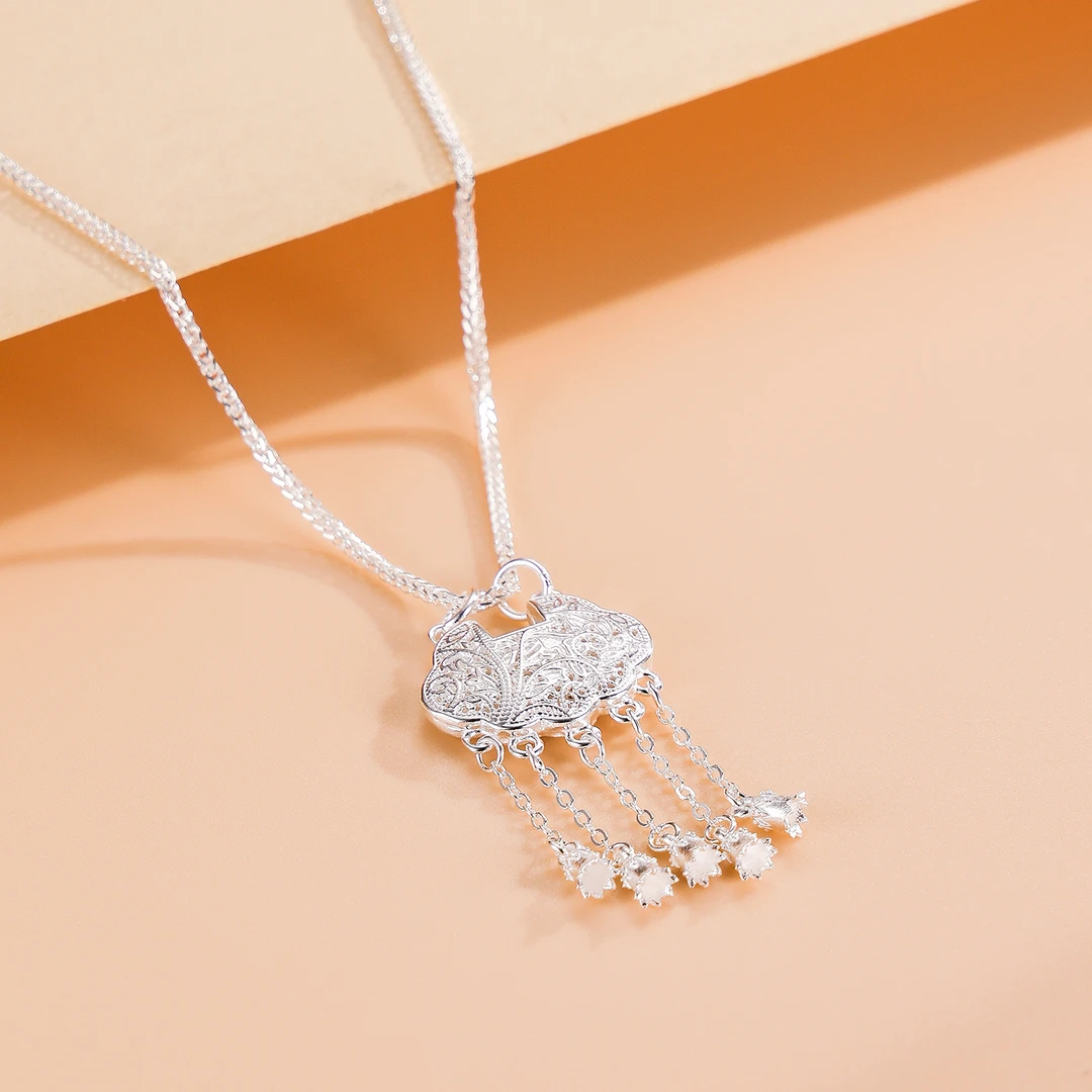 九乐 坠链均足银 铃兰花锁包流苏项链