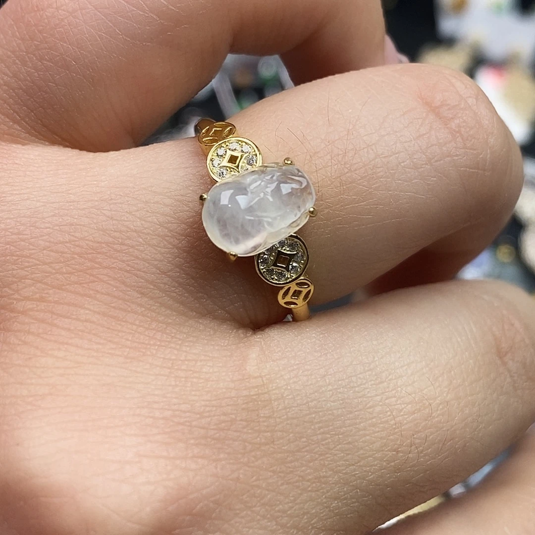 翡翠未镶嵌戒指翡翠