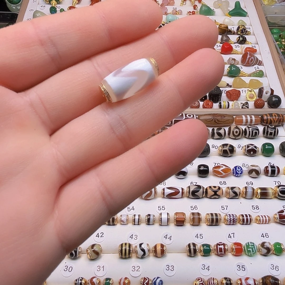 ****⁷玛瑙/玉髓未镶嵌颈饰