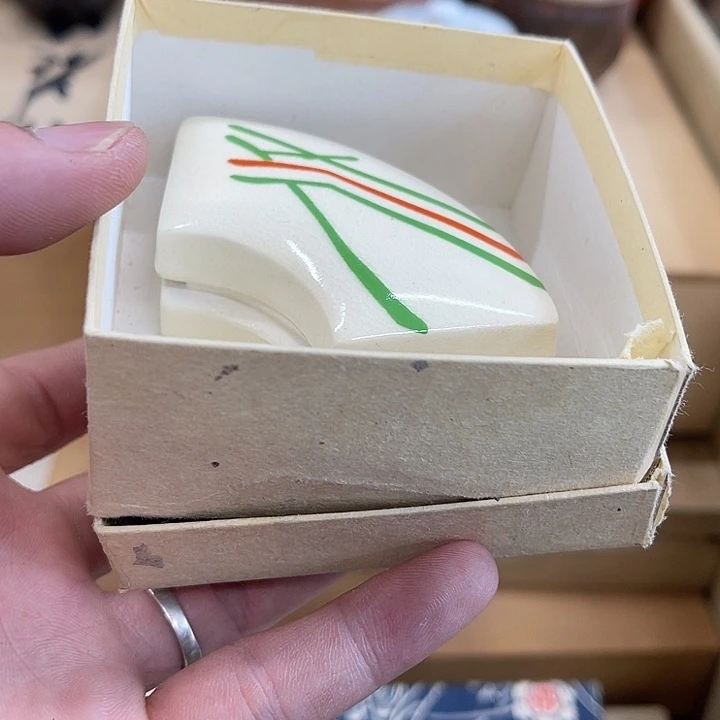 瓷片发发发发发发发发发发发