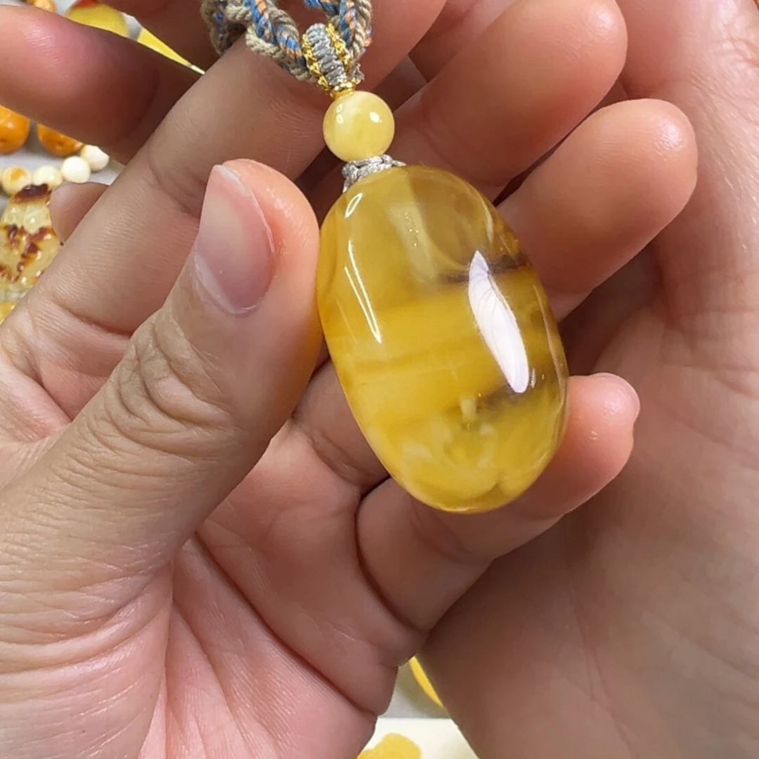 蜜蜡裸石未镶嵌蜜蜡
