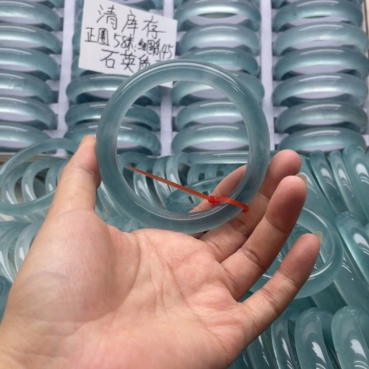石英质玉未镶嵌手镯