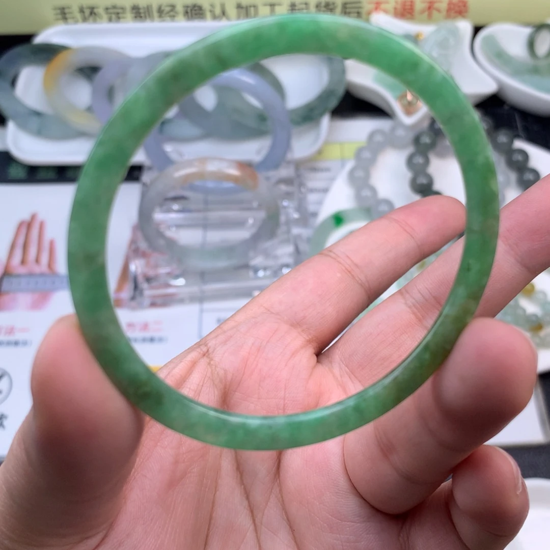 【闪购商品】未镶嵌定制翡翠54.55圈