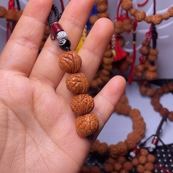 吊坠桃核龙纹桃枭