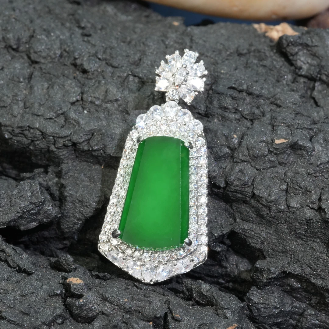 天然A货翡翠无事牌镶钻吊坠多样性发其一不含链2