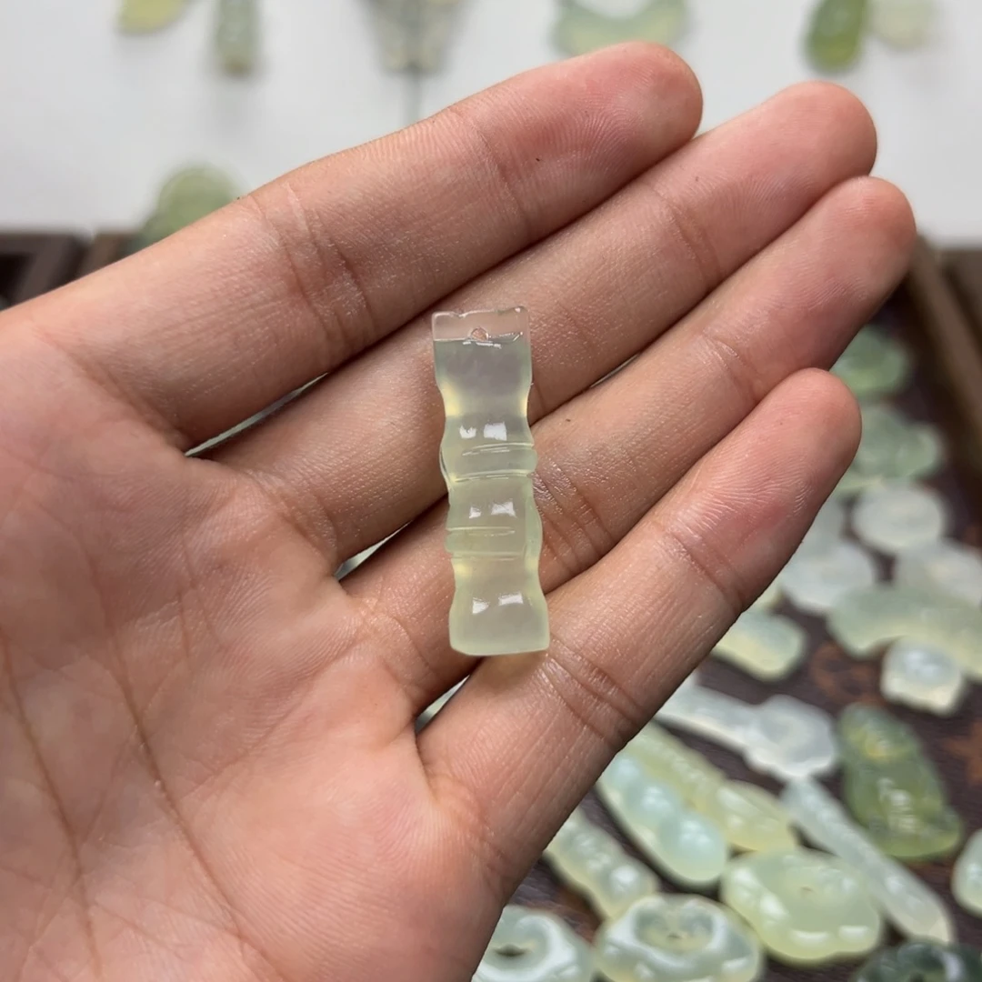 蛇纹石玉合金颈饰岫玉冰种竹节