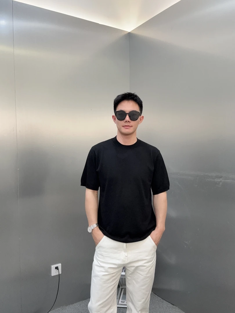 短袖男装休闲男士春夏修身T恤圆领纯色夏季男士上衣针织高级简约