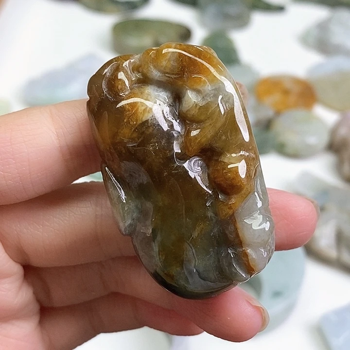 翡翠未镶嵌颈饰天然翡翠56