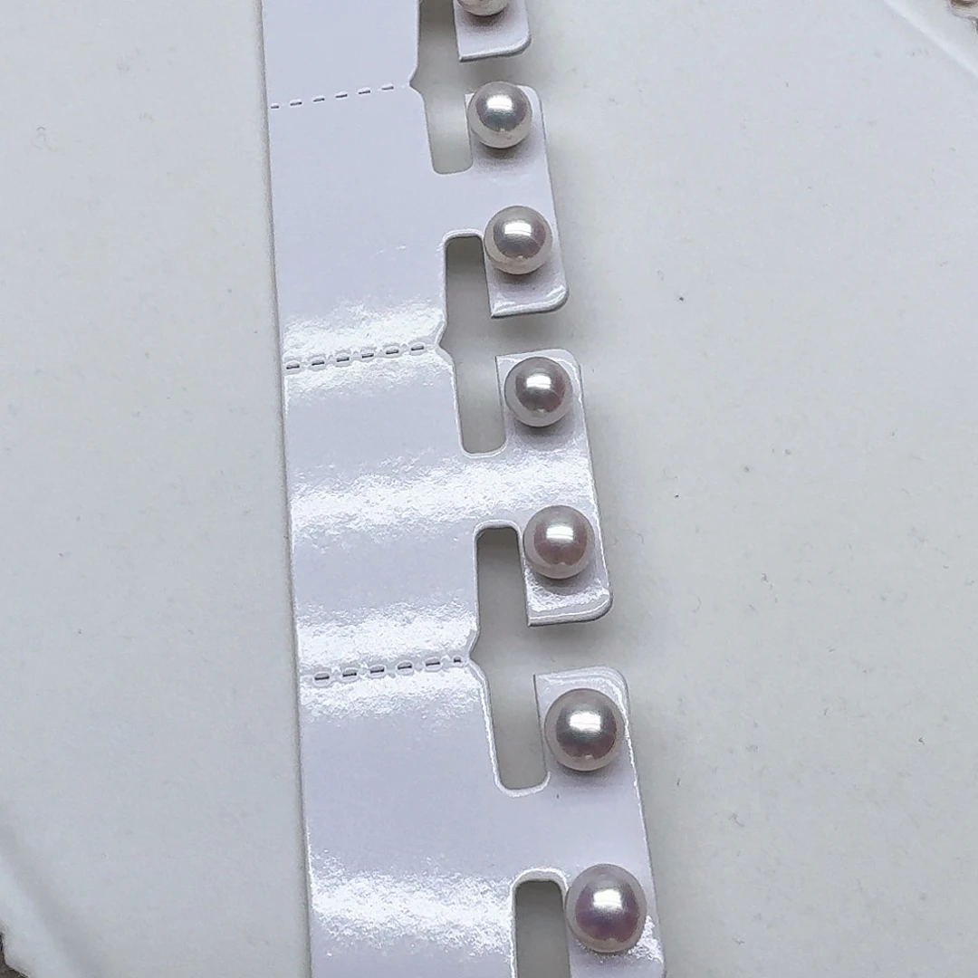 淡水珍珠颈饰未镶嵌299元/对，8-9mm多样性发一
