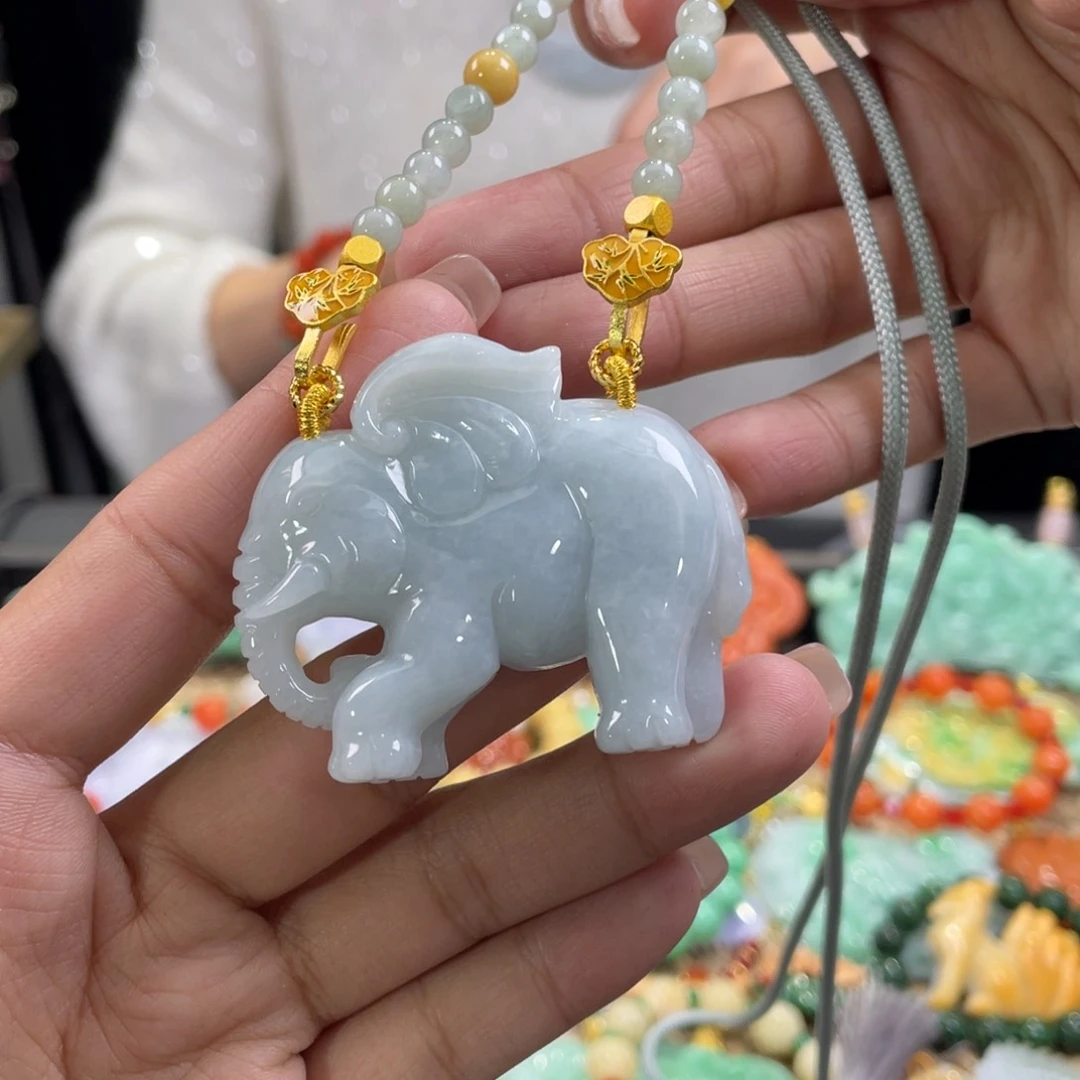 翡翠颈饰未镶嵌代编织