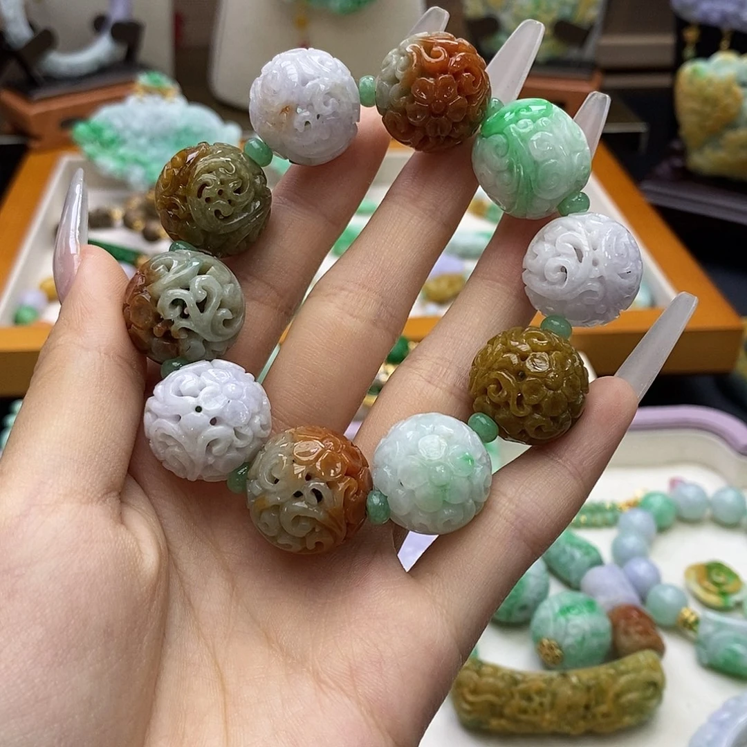 颈饰未镶嵌翡翠天然