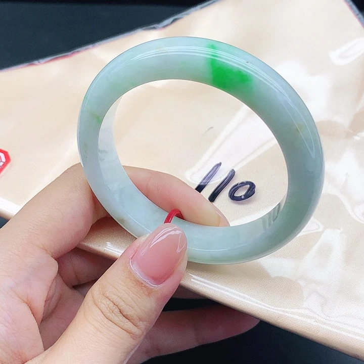 未镶嵌手镯翡翠011