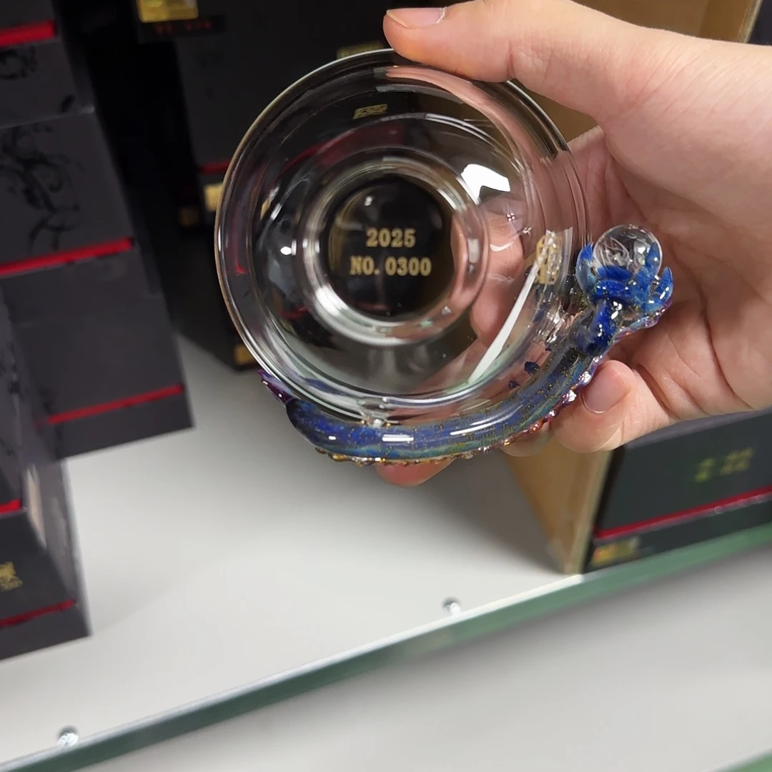 手工艺品琉璃青龙压手杯0300加陶瓷杯垫