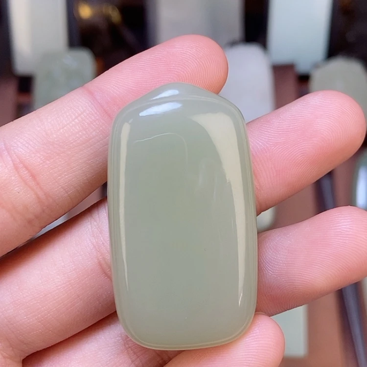 【闪购商品】颈饰未镶嵌和田玉