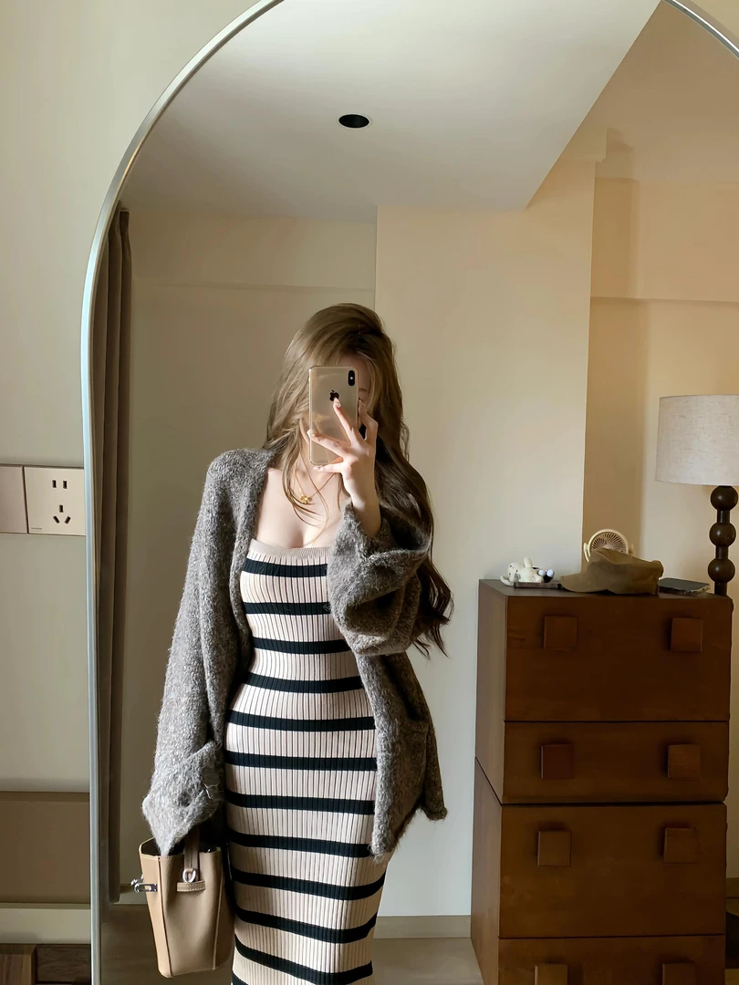 纯欲风条纹针织吊带连衣裙辣妹性感包臀长裙女慵懒风宽松开衫外套