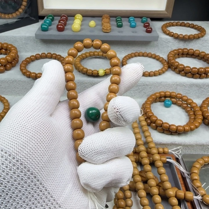 随****8+老型➕配饰猴头核桃手串