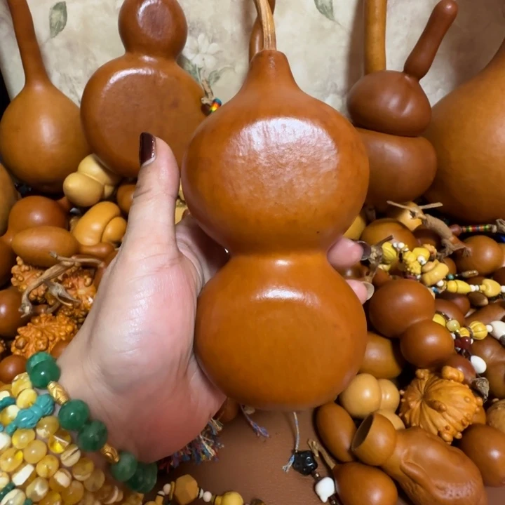 A***a精品店老板在一楼做