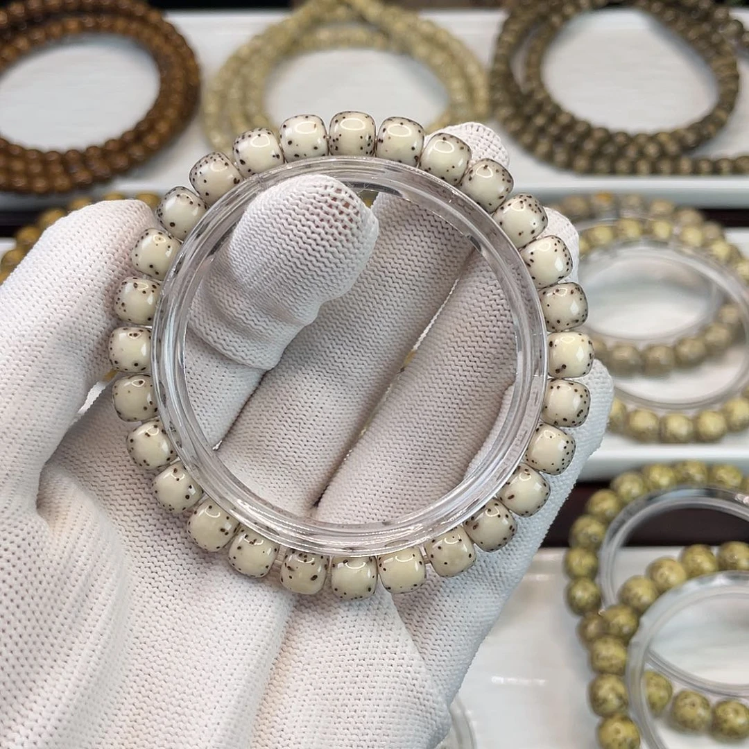 星月菩提手串8x7石玉料灰背河豚