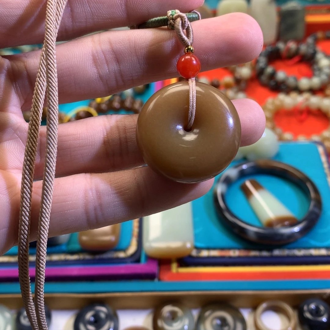 和田玉（糖玉）未镶嵌手链