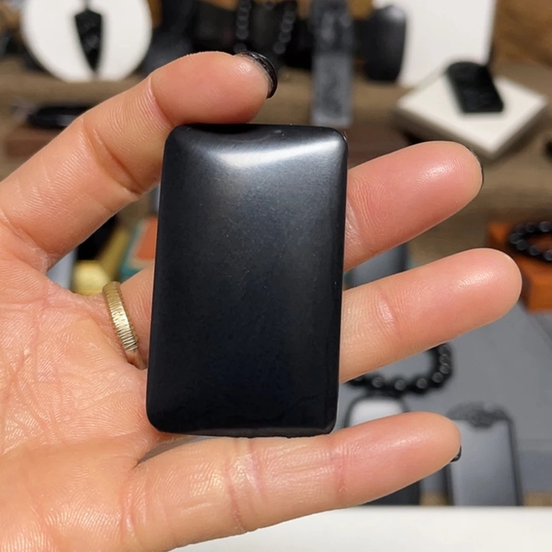 【闪购商品】和田玉（墨玉）吊坠(不含链)未镶嵌羊脂级特价46.4克