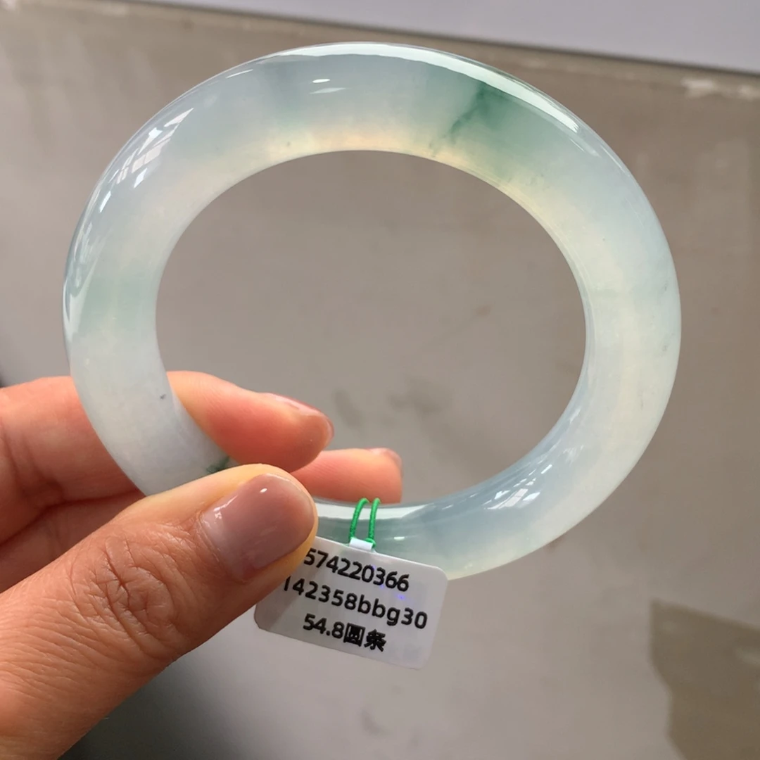 翡翠未镶嵌手镯冰胶起光飘蓝花无纹裂【强推】