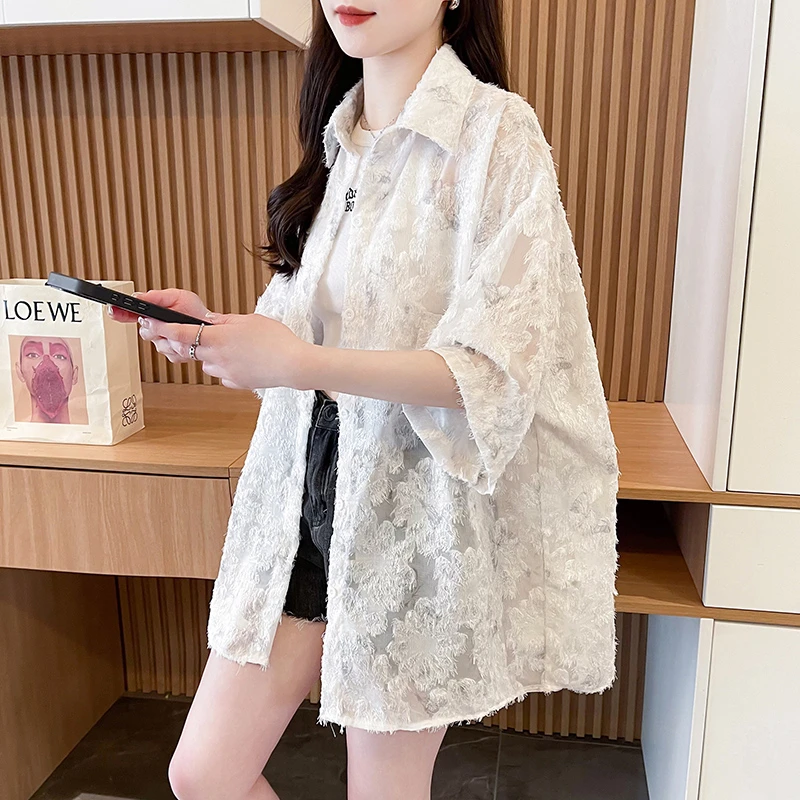 今年流行中长新款短袖防晒衬衫女宽松多巴胺蓝色花卉流苏外套上衣