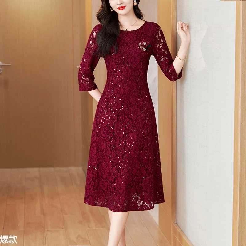酒红色中国风妈妈礼服2025年夏季新款高端蕾丝收腰显瘦包臀连衣裙