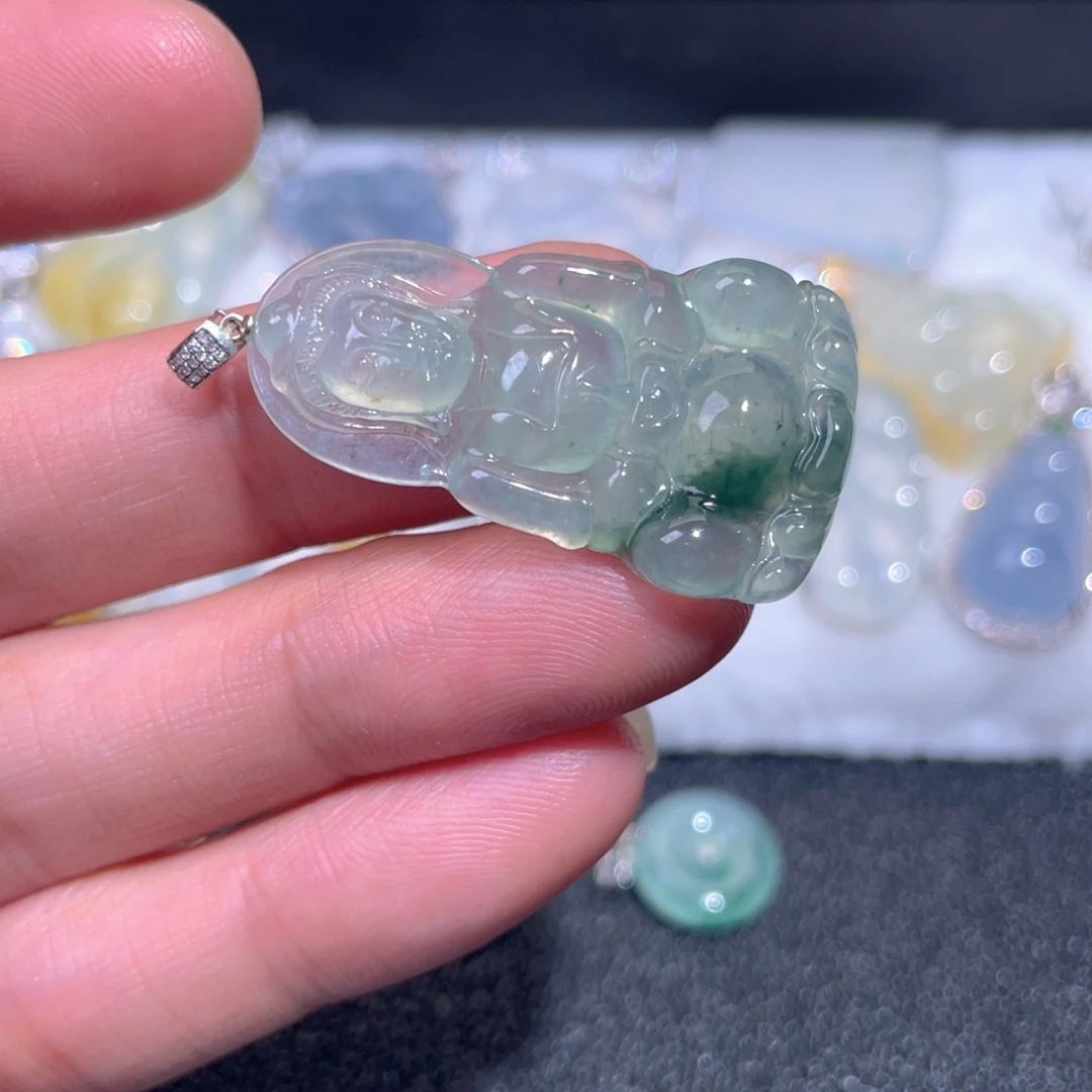 颈饰18K金镶嵌翡翠翡翠