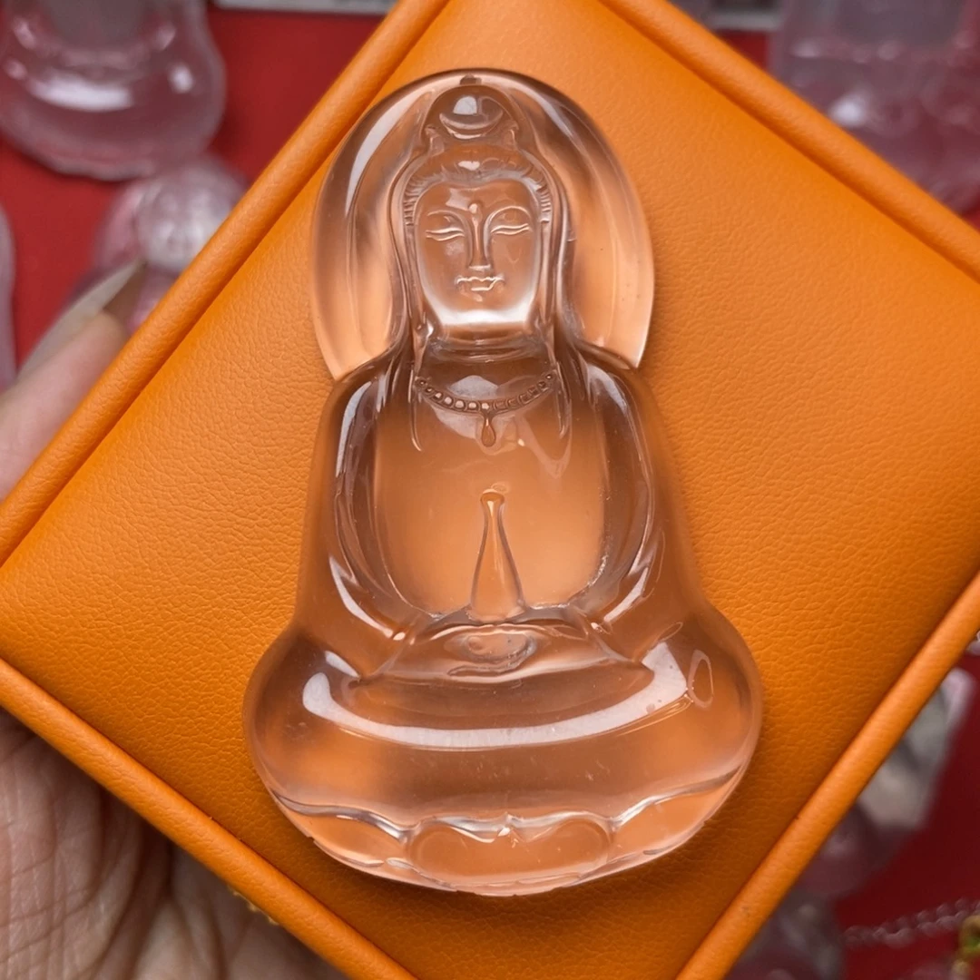 一***心石英质玉未镶嵌吊坠