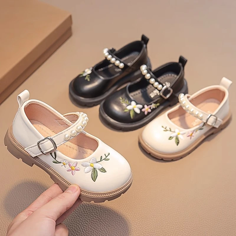 ABC女童皮鞋2025新款小女孩绣花单鞋中小童软底中国风公主鞋女宝