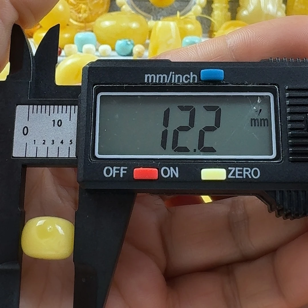 蜜蜡未镶嵌裸石21