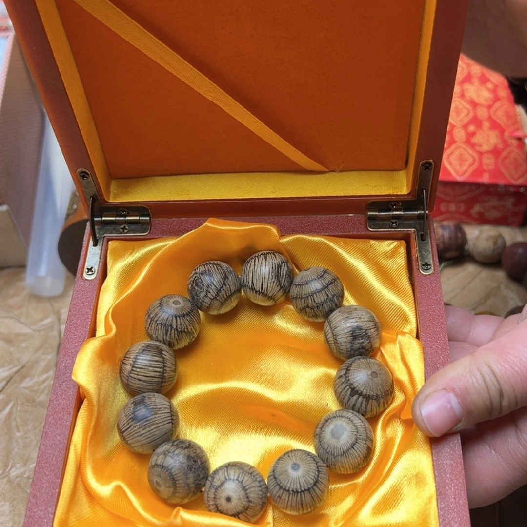 滴血莲花菩提吊坠