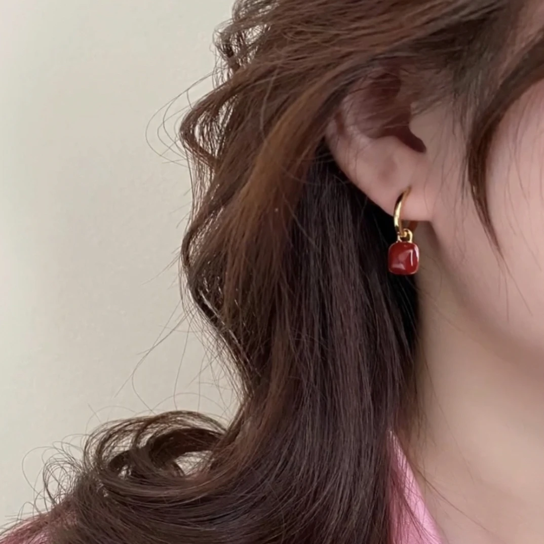 铜合金耳饰 红色新年喜庆新款小众设计高级925银针气质耳环时尚