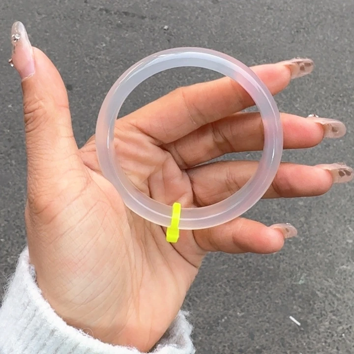 玛瑙/玉髓手镯未镶嵌实*派
