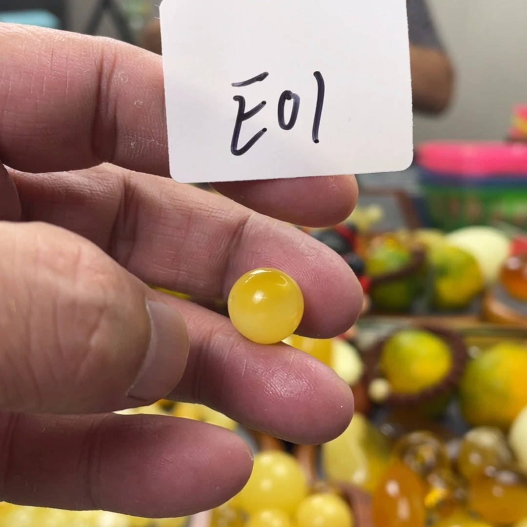 手链琥珀未镶嵌多样性发，发其中一件