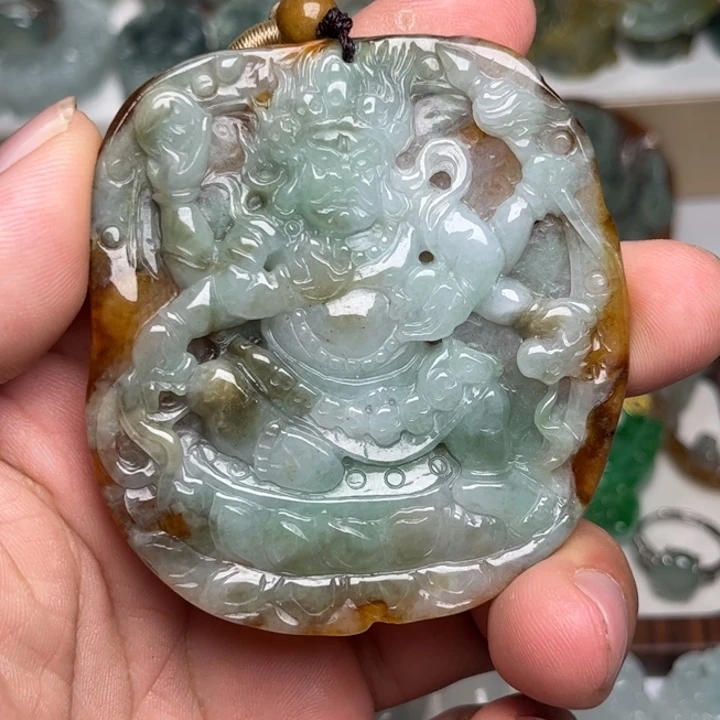 翡翠未镶嵌颈饰6臂大黑天