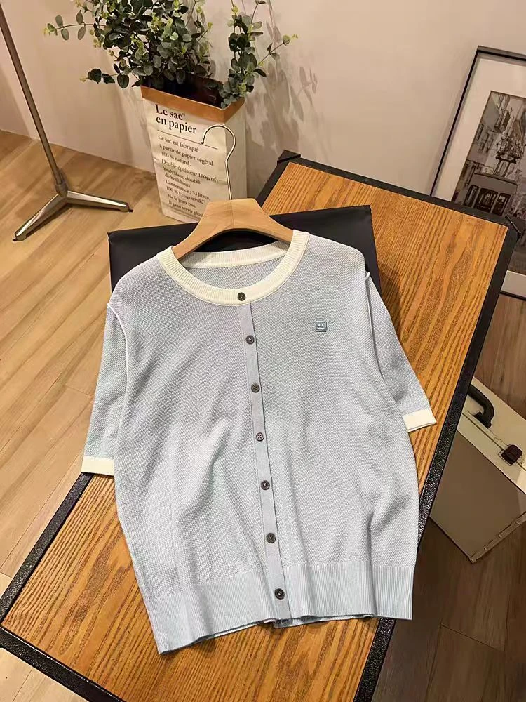 AQY 00232韩版拼色圆领笑脸刺绣针织衫