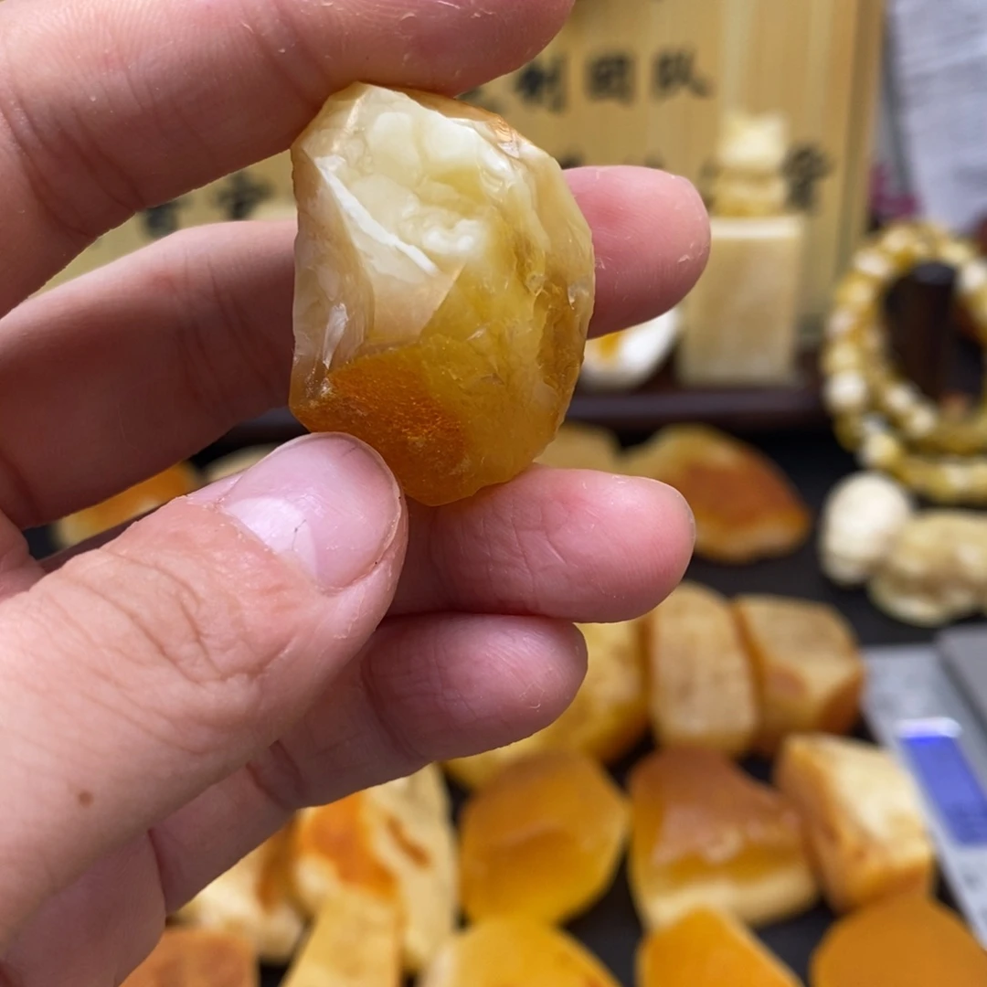 定制琥珀未镶嵌王*漂天然蜜蜡原石加工不退不换