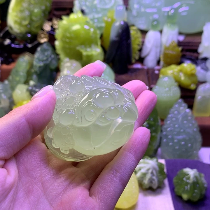 未镶嵌岫玉手把件