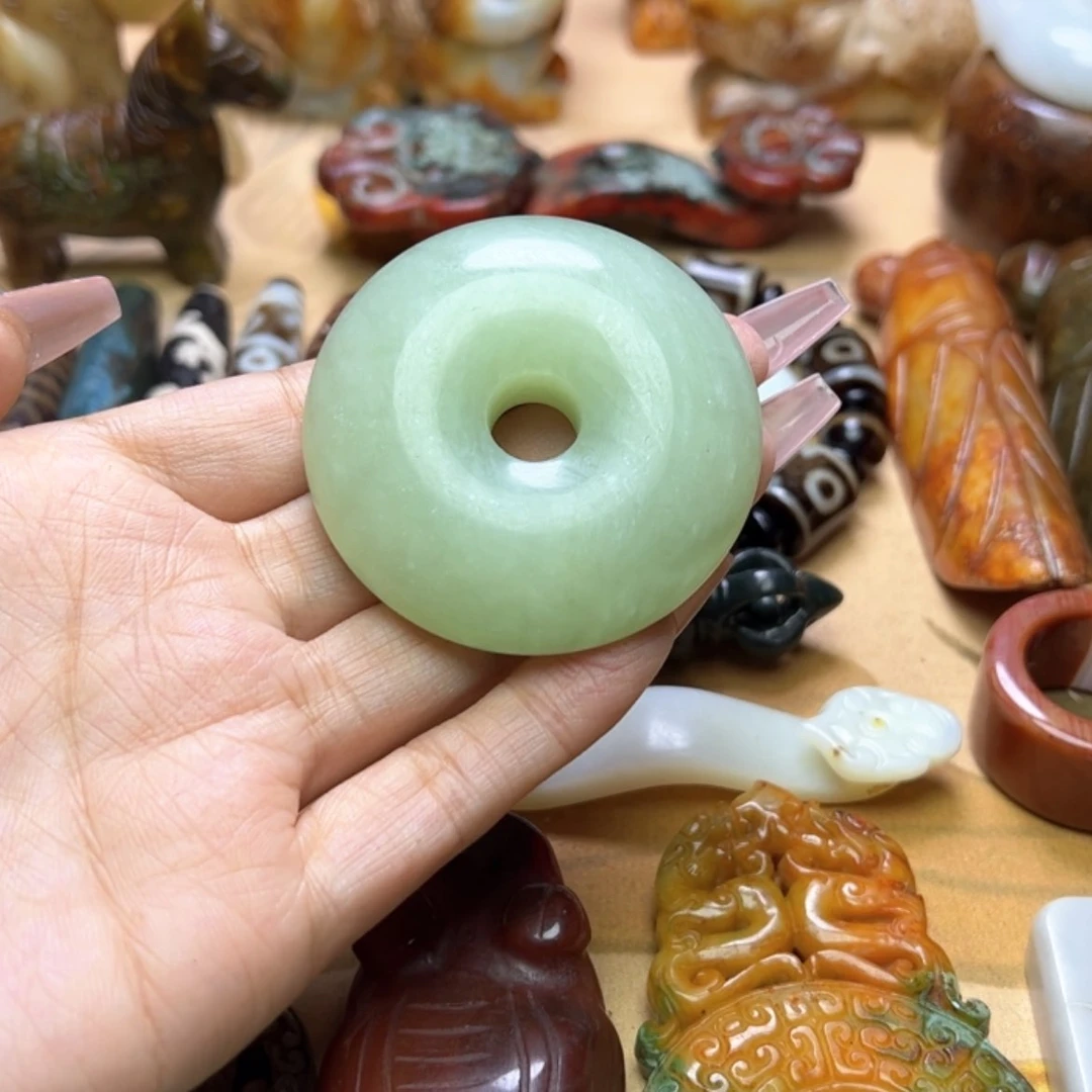 【闪购商品】蛇纹石玉颈饰未镶嵌