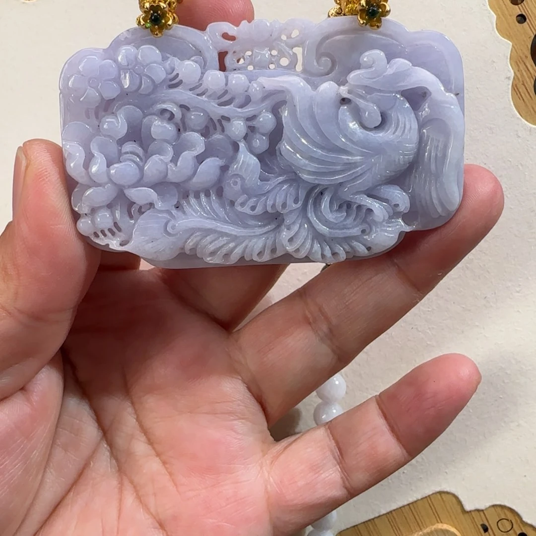 翡翠颈饰未镶嵌仿古