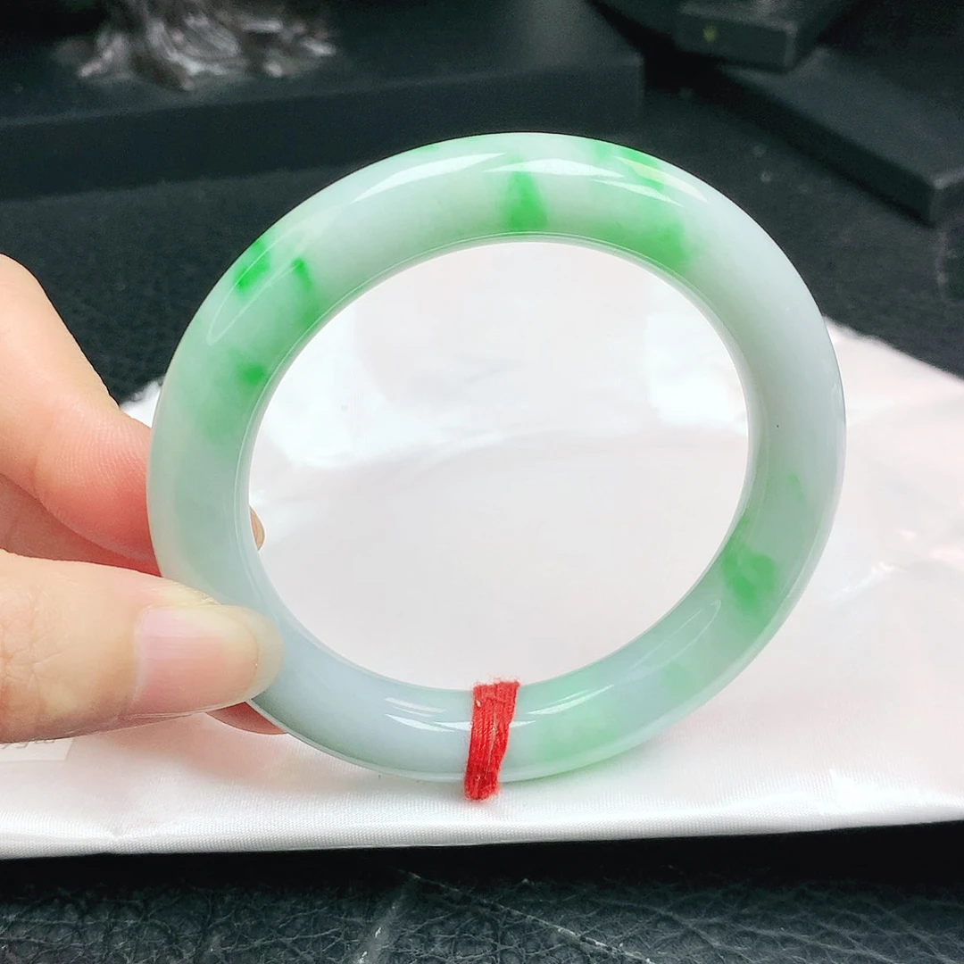 翡翠手镯（圆镯）未镶嵌