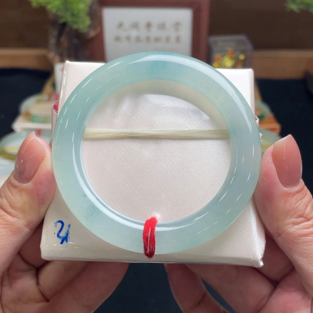 翡翠手镯未镶嵌翡翠54圆条