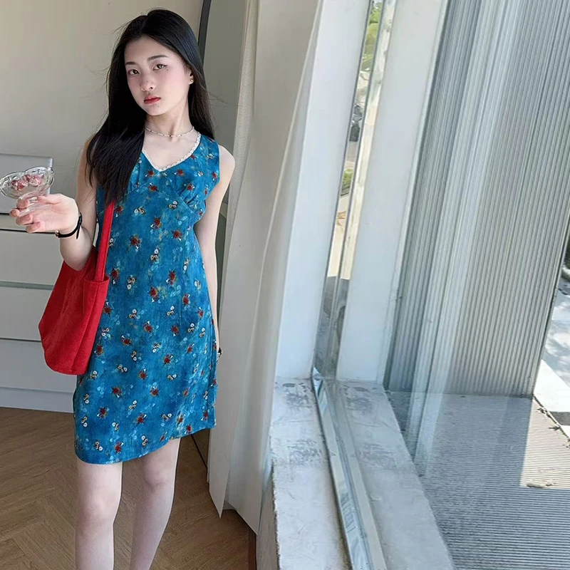 女童法式茶歇V领碎花无袖连衣裙复古减龄裙子收腰显瘦A字裙2025夏